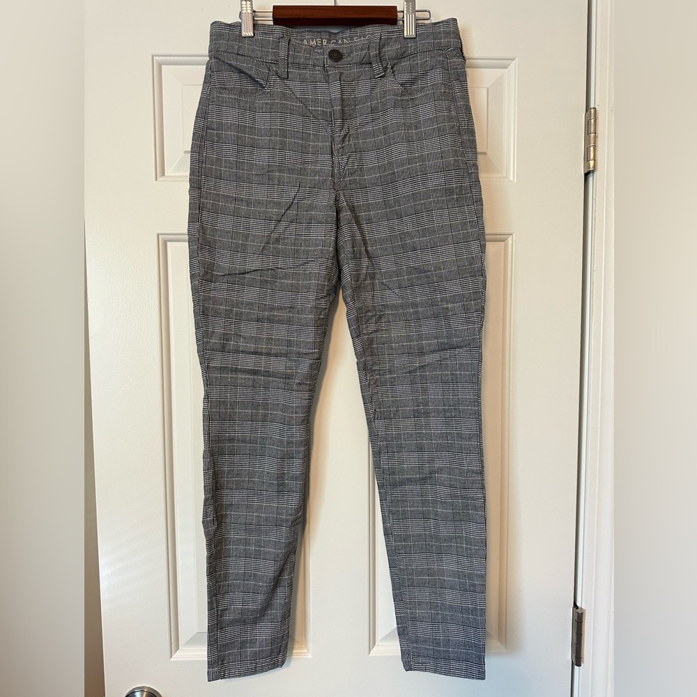 American Eagle Outfitters Plaid Hi-Rise Jegging